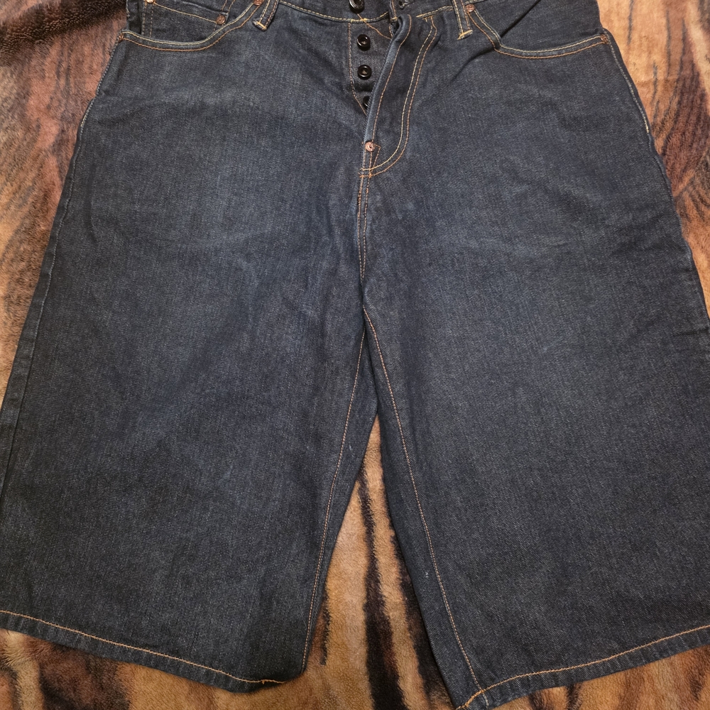 RMC Denim Men Shorts with Embroidered Pockets - Picture 2 of 2